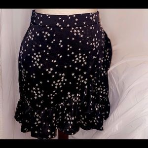 Super Cute & Fun Skirt Size Medium